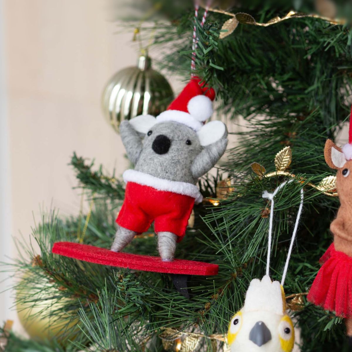 Aussie-xmas-tree-decoration-koala-surfing