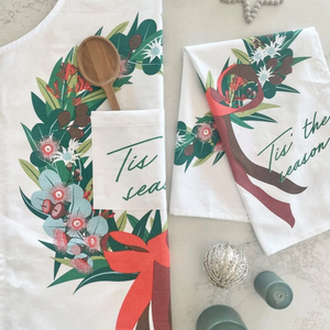 Christmas Wreath Apron