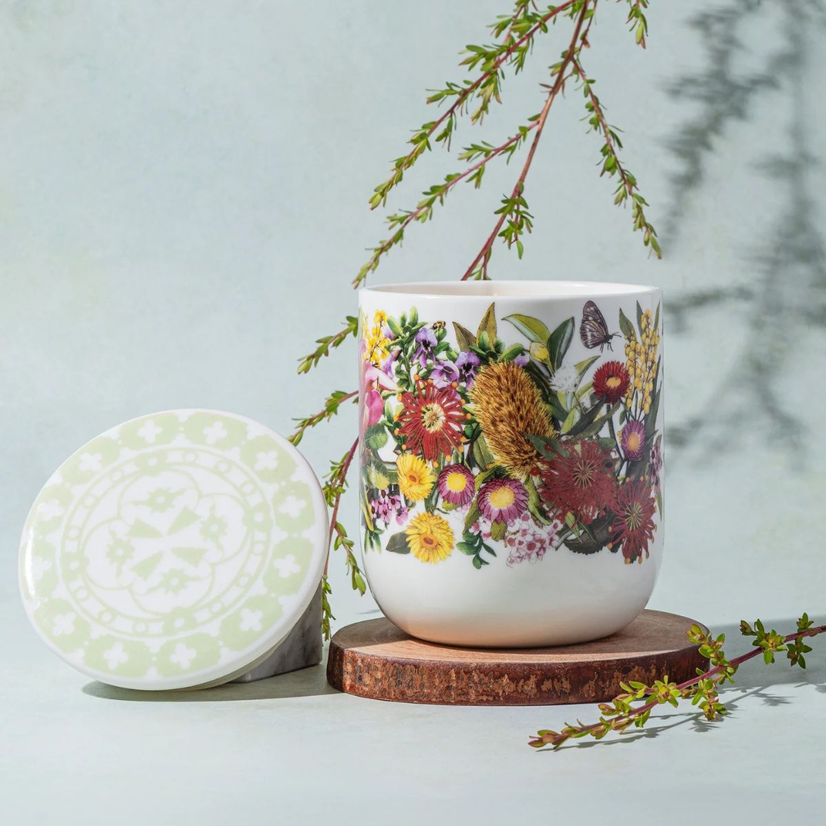 la-la-land-soy-candle-botanical-blooms