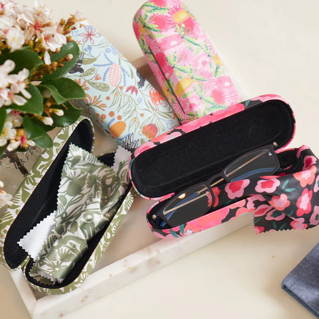 glass case cleaning cloth abstract gums