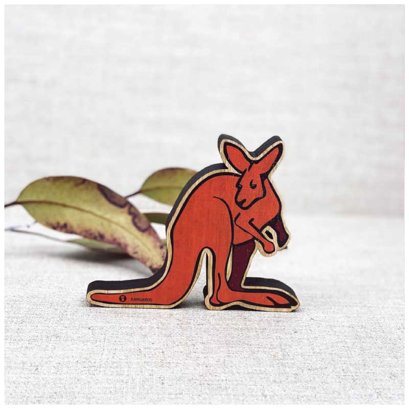 kangaroo-wooden-decoration