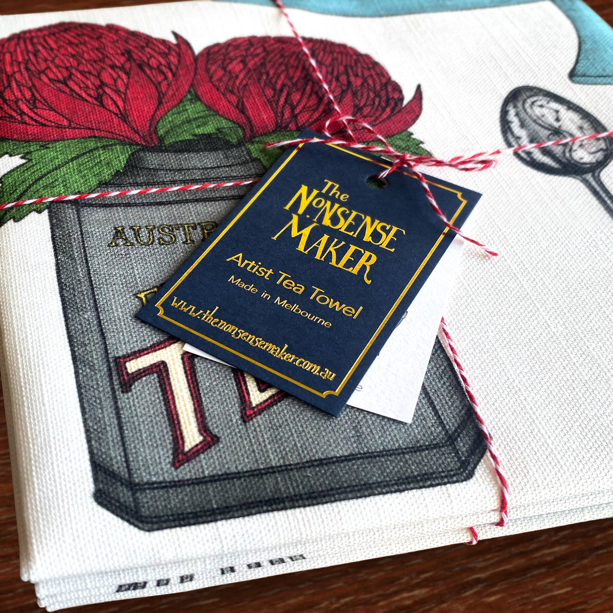 tea-towel-souvenir-aussie-kitchen-pavlova-lamington-waratah