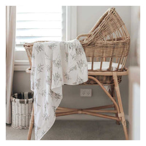 australian-baby-gift-swaddle-sugar-gum-leaf